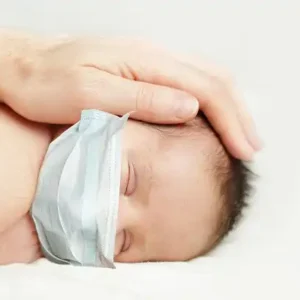 کووید-۱۹ و نوزادان: آشنایی با خطرات و پیشگیری